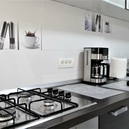 Appartement National Arena Bright,new And Stylish 2 Bedroom *