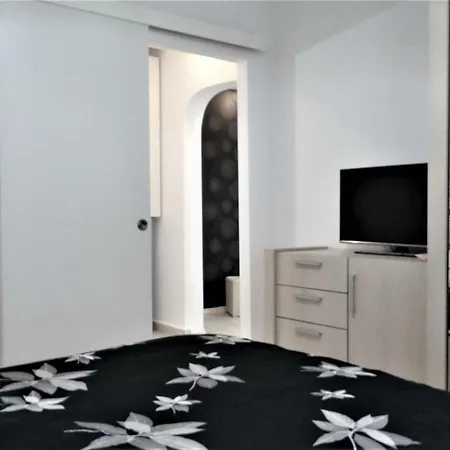 National Arena Bright,new And Stylish 2 Bedroom